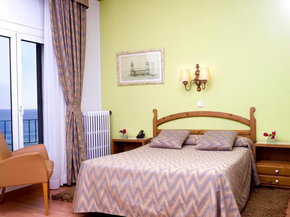 Hotel Miramar Badalona Extérieur photo